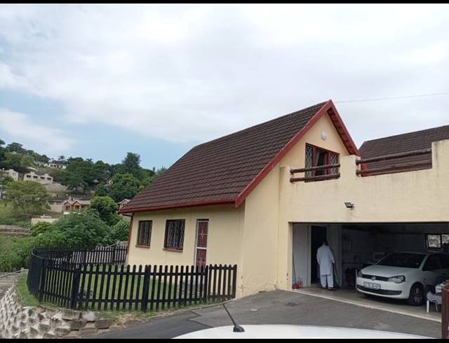 3 BEDROOM APARTMENT FOR SALE IN ESCOMBE